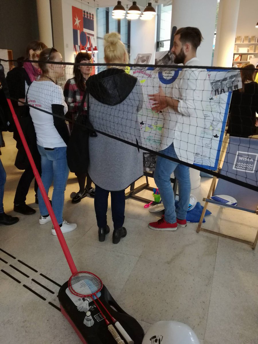 NCK_PL's tweet photo. Ogólnopolska Giełda Projektów powoli się rozpoczyna. Trwa sesja posterowa w @MuzeumMiastaGdy. #OGP2017 #wGdyni https://t.co/ED4P9R9t2I