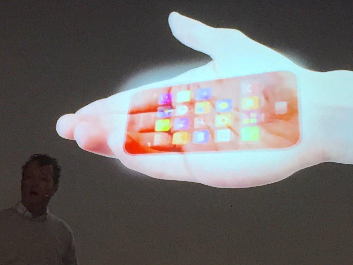 hduisterwinkel's tweet photo. @duivestein #trendwatcher Keynote met een paar slides... @noordertest technologie blijft versnellen!!! #NoorderTest 2017 https://t.co/3tMjcDC3fD