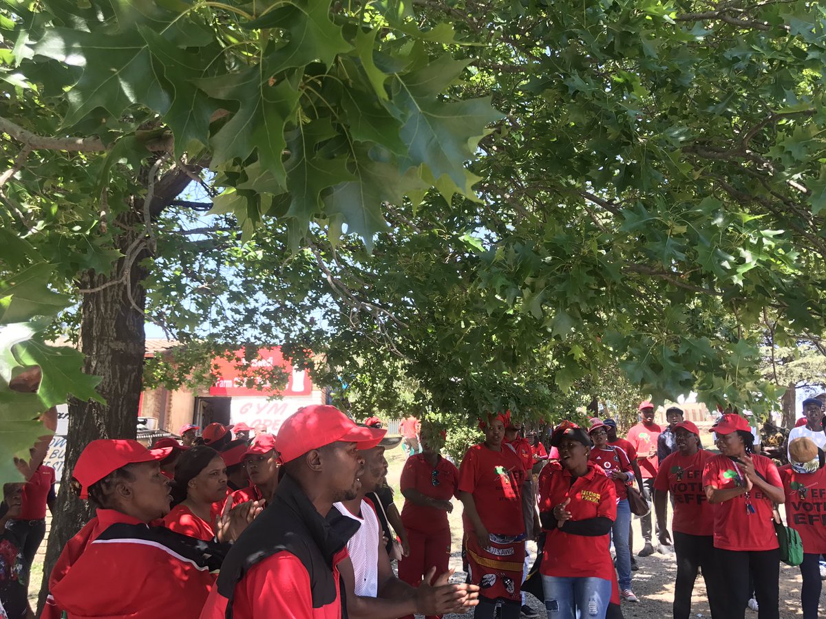sindane3's tweet photo. Here to support a picket action against Evictions in Plots &amp;Farms around Mogale city #EFFeverywhere https://t.co/xp2YVH5mDZ