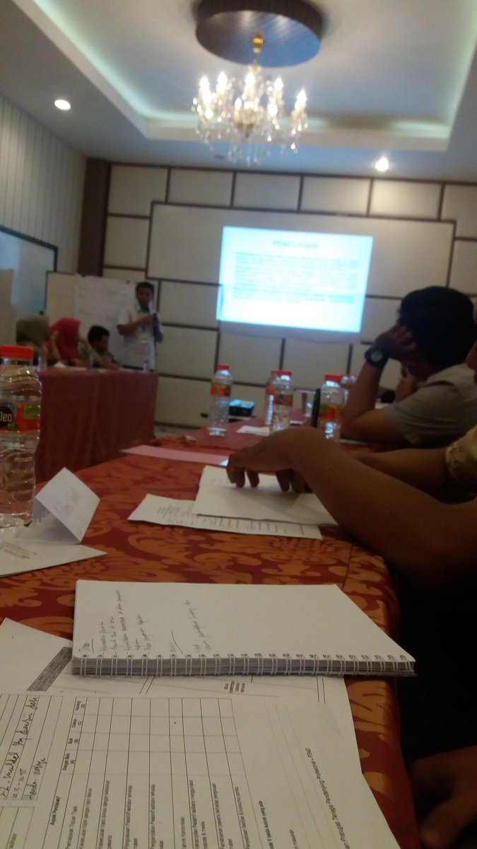 Wida73569686's tweet photo. Pelatihan Pratugas pendamping Desa
#bhaktipendampingdesa 
#PendampingDesa 
@ttpindonesia
@kemendesa
@EkoSandjojo 
@taufikmadjid71 https://t.co/3LURSsz5GX