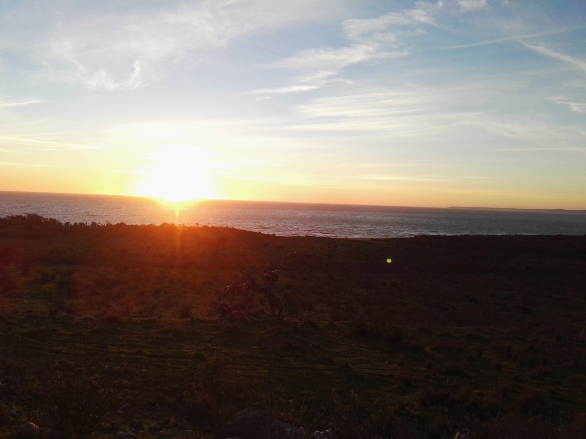 catt_pro's tweet photo. Un tramonto semplicemente paradisiaco #tramonto #October #19ottobre https://t.co/g1mvgZ8c3O