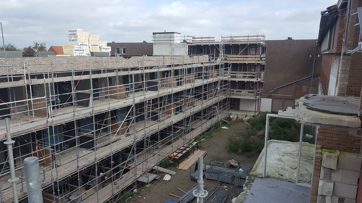 RothuizenAS's tweet image. Vorige week is het hoogste punt (13,35 m) van woonzorgcentrum Antonius in Kloosterzande bereikt! bit.ly/2kZNPXJ