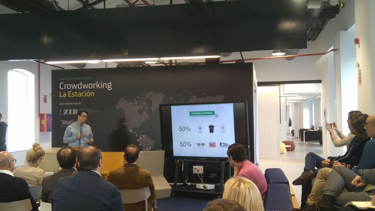 OpenFuture_Arag's tweet photo. .@Showea_es: La plataforma con la que podrás probarte en casa la ropa de un #eCommerce antes de comprarla.
  #TZIRDemoDay https://t.co/e08UIILb8k