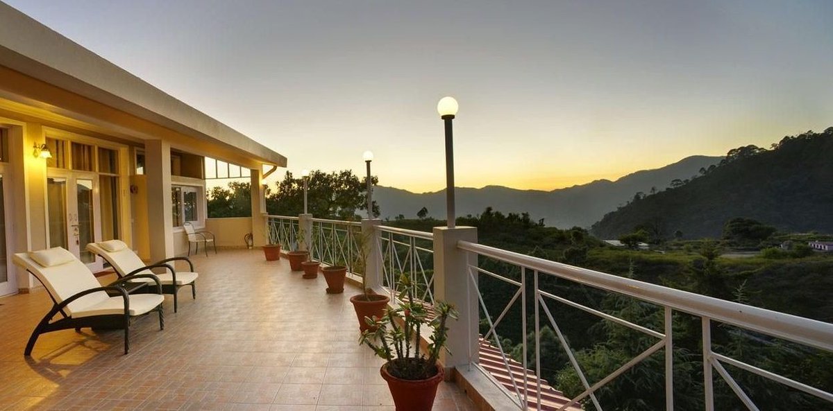rockstays's tweet photo. "Relaxing resort set amidst a beautiful hill station in Uttrakhand
₹3,771"
https://t.co/sx2HWMWf8R https://t.co/RAqu8a6iDV