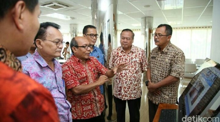 m.detik.com/news/berita-ja…
DESA PATOMAN BALI VAN JAVA
desa wisata kebangsaan di <a href="/banyuwangi_kab/">Kabupaten Banyuwangi</a> 
#PesonaIndonesia 
@Kemenpar_RI