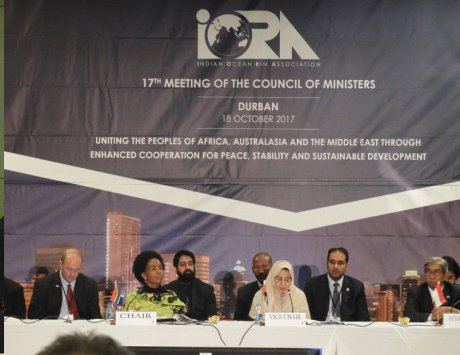 UAEEmbassyANK's tweet image. تسلمت دولة #الإمارات منصب نائب الرئيس لرابطة الدول المطلة على المحيط الهندي «أيورا» في دورتها المقبلة 2017-2019  #IORA2017