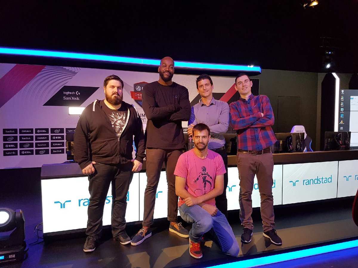 bomaye12's tweet photo. Interview dans les locaux de l'#ESL sur l'#esport ! Merci la team @randstad_france ;) https://t.co/j3dwqblLc1