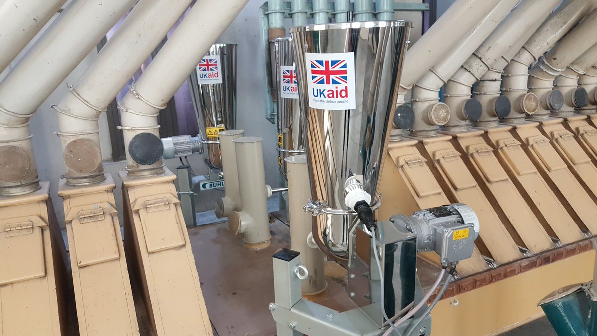 ukinpakistan's tweet photo. @DFID_UK funded microfeeders launched in Punjab flour mills to fortify wheat flour with essential micronutrients https://t.co/DZKM4tAfcf