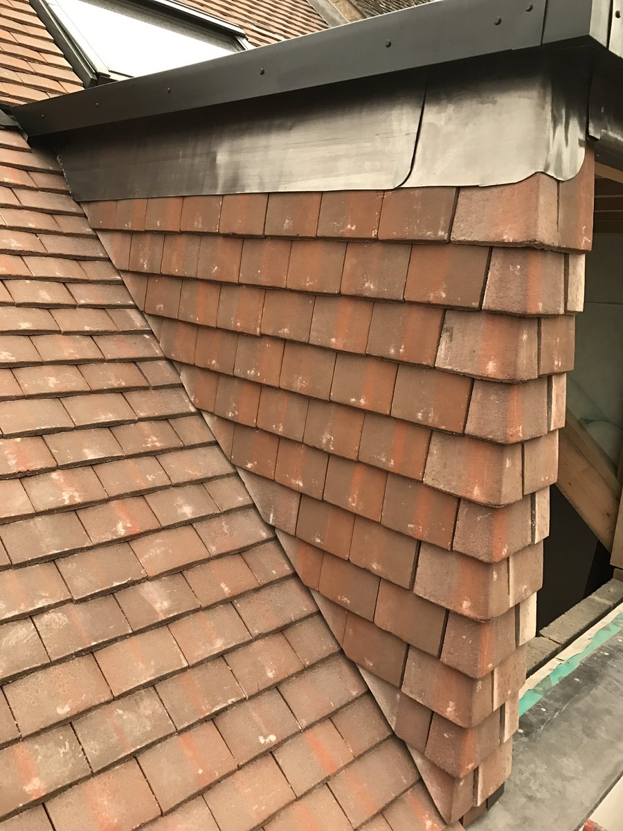 joemartin111's tweet photo. Completed job at Batheaston with @RalphMatty #leadwork #Bath https://t.co/ocuU6gujqe