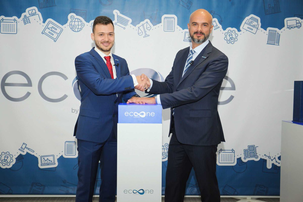 LanacoCompany's tweet photo. Potpisivanje ugovora između #LANACOCompany i kompanije #SBBSolutions iz Beograda #techhosted #EcoOne #technology #innovation https://t.co/S14g0245YT