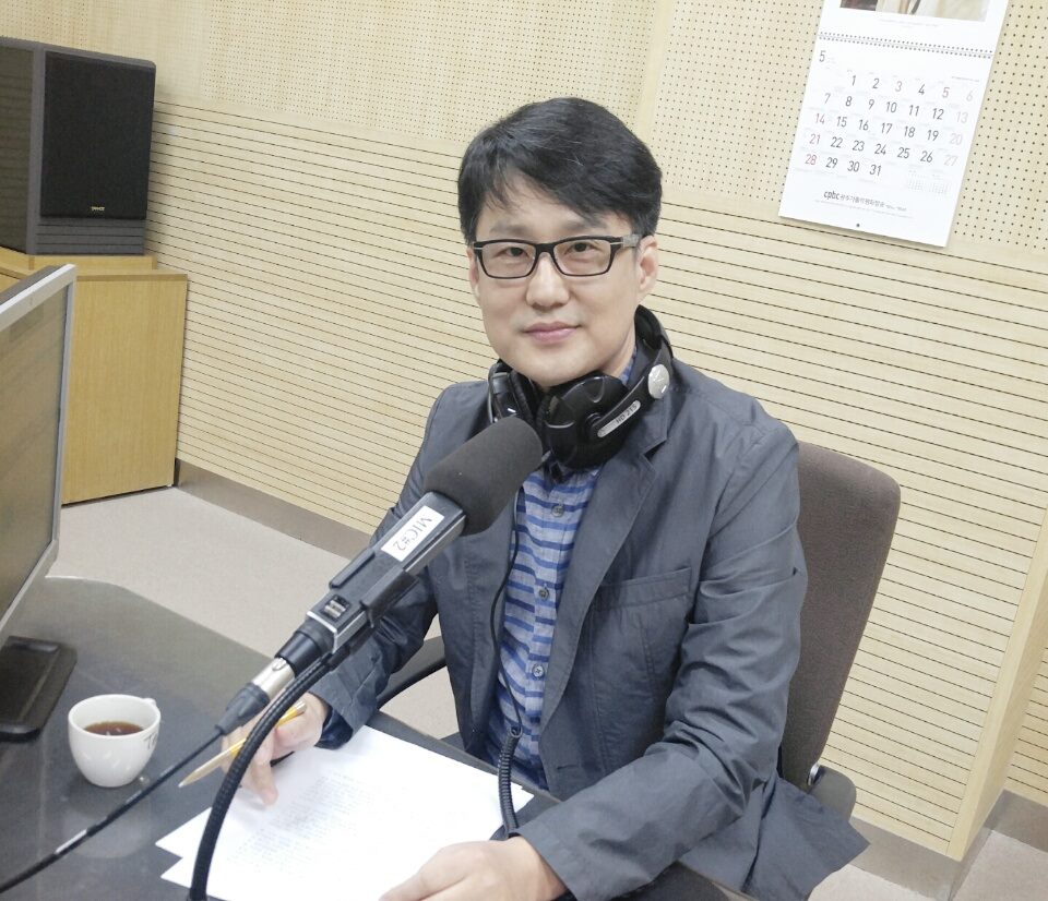 kjpbc's tweet image. 프로그램 다시듣기==&amp;gt; bit.ly/2kYS85w영화 &amp;lt;남한산성&amp;gt;속 김상헌과 최명길의 논쟁을 보면서 지금 우리 한반도를 중심으로 한 국제정세가 생각났습니다. 지금 우리는 어떤 선택을 해야 할까요?