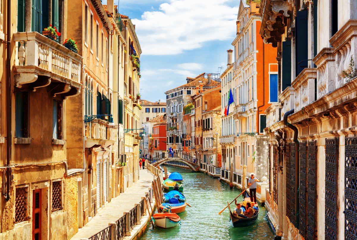 BroadwayTravel's tweet photo. Choose #Venice and create your very own scrapbook of memories... From just ยฃ89pp ๐ฎ๐น๐ท
#MoreHolidayLessWork
โก๏ธ https://t.co/nR4RSeQLt0 https://t.co/oDT4UyJF8u