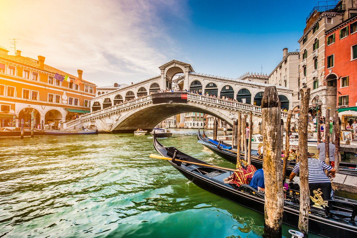 BroadwayTravel's tweet photo. Choose #Venice and create your very own scrapbook of memories... From just ยฃ89pp ๐ฎ๐น๐ท
#MoreHolidayLessWork
โก๏ธ https://t.co/nR4RSeQLt0 https://t.co/oDT4UyJF8u