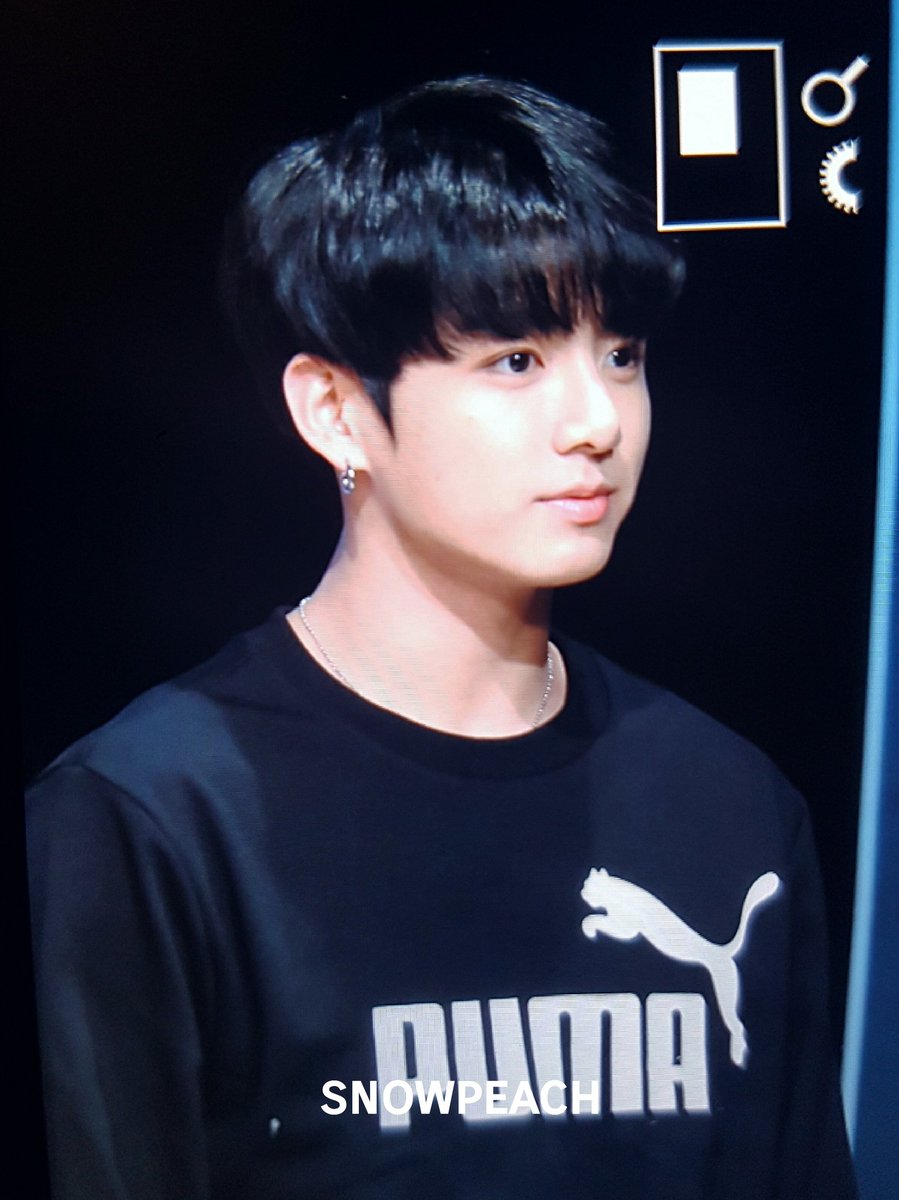JUNGKOOKcokr's tweet photo. 171019 ㅜㅜㅜㅜㅜㅜㅜㅜㅜㅜ #정국 @BTS_twt https://t.co/7Kza5r3QVC
