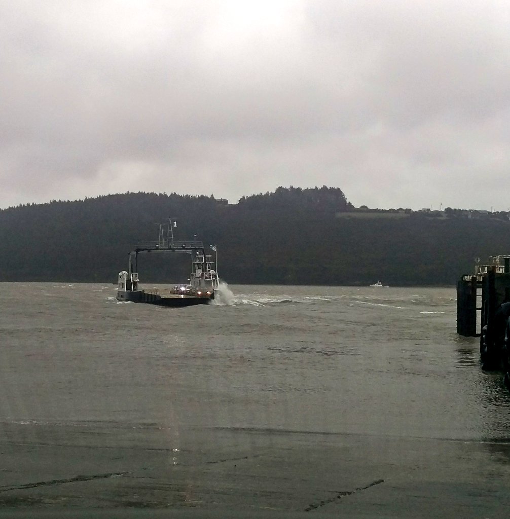 Wild enough weather again today on the river but it's business as usual 🌊 what's the weather like elsewhere?? #passageferry #roughsea