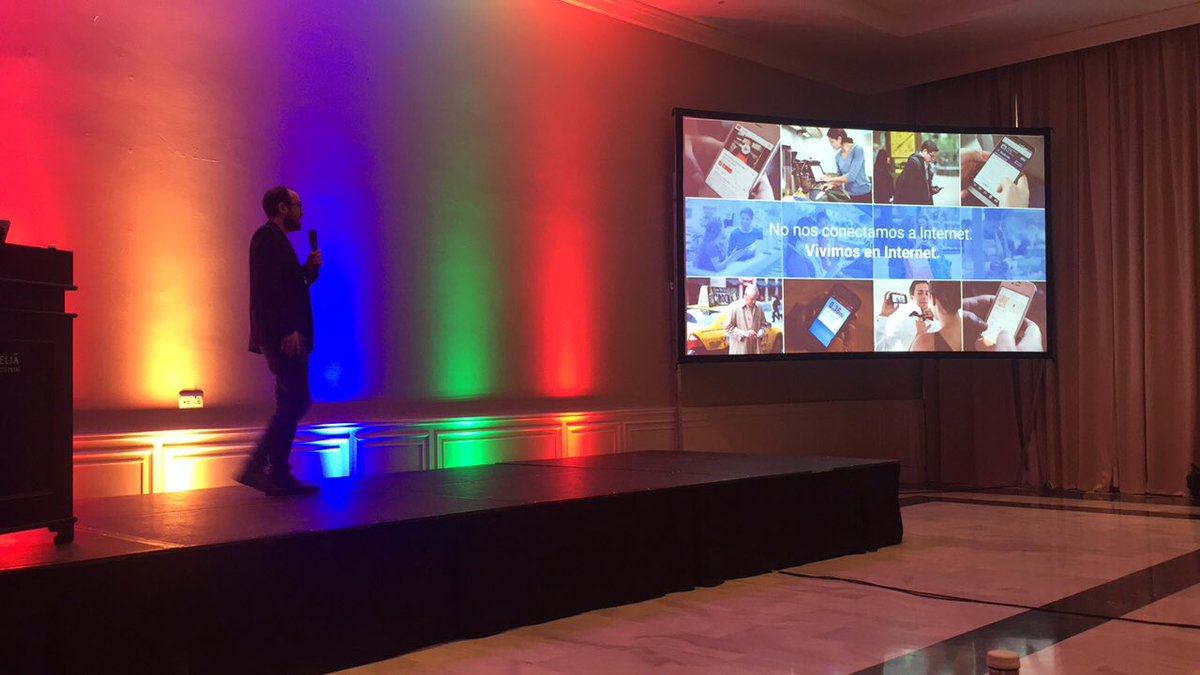 Los3Guisantes's tweet photo. Seguimos Jorge García 👏🏻👏🏻@googlepartners ponencia "micro-momentos" #SurEvent #google https://t.co/HVxqgJAmRG