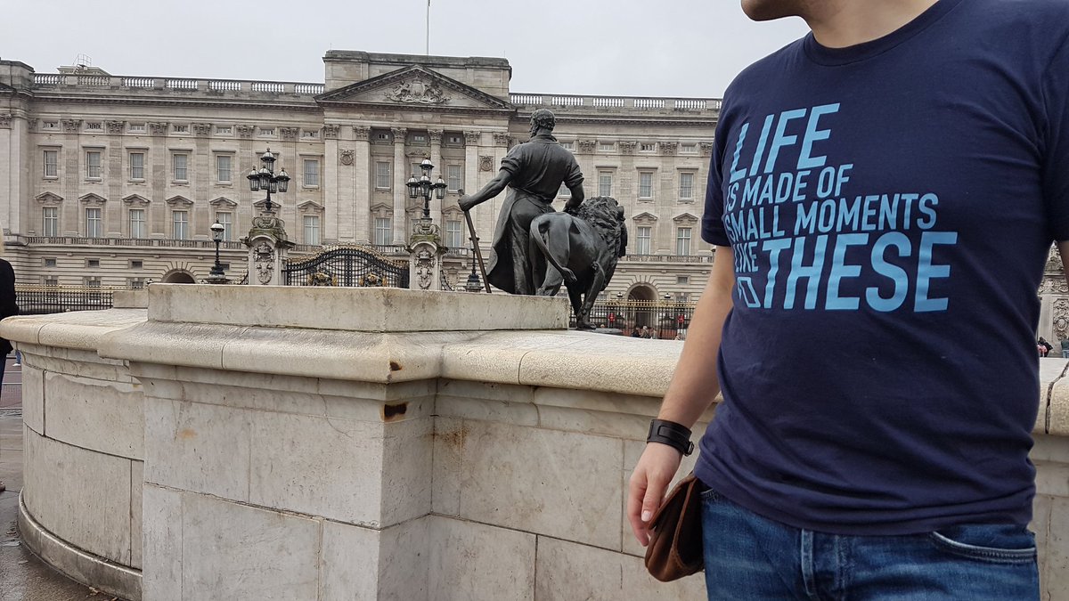 DVineInc's tweet photo. Thought this would be the perfect shirt for my trip to London. #LifeIsMadeOfSmallMomentsLikeThese https://t.co/LoU0aaxk7w