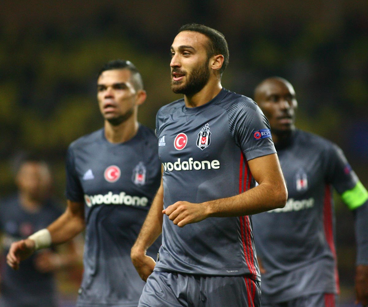 UEFA Şampiyonlar Ligi'nde 'Haftanın Oyuncusu' oylamasında #CenkTosun desteğinizi bekliyor...
mvp.uefa.com