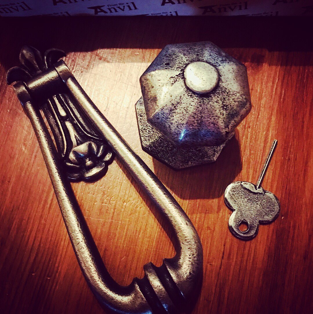 craftsw0ld's tweet photo. Stunning door furniture has arrived @fromtheanvil 😍 #doorfurniture #HomeImprovement #craftswold #cheltenham #Gloucestershire https://t.co/qPFFbxFMM8
