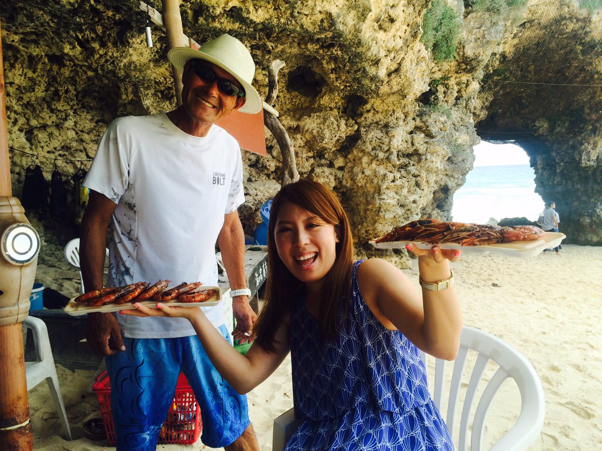 kaka223328's tweet photo. 宮古島LIFE満喫中🌺

昨日は砂山ビーチで
BBQしながらビール🍻

途中から、
見知らぬフランス人も
参加👳👍

夕日まで観れて、
最高でした！ https://t.co/eCO2WgMO18