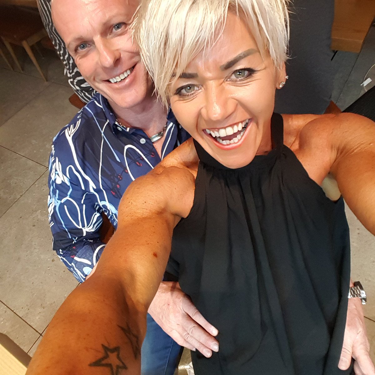 kisskissbelinda's tweet photo. Out and about in @noosa @MySunshineCoast @Queensland #hastingsstreet #champagne and #sashimi #happywife #fitfam #fitcouple #anbpro  💟💟💟 https://t.co/10PjdnY8eG