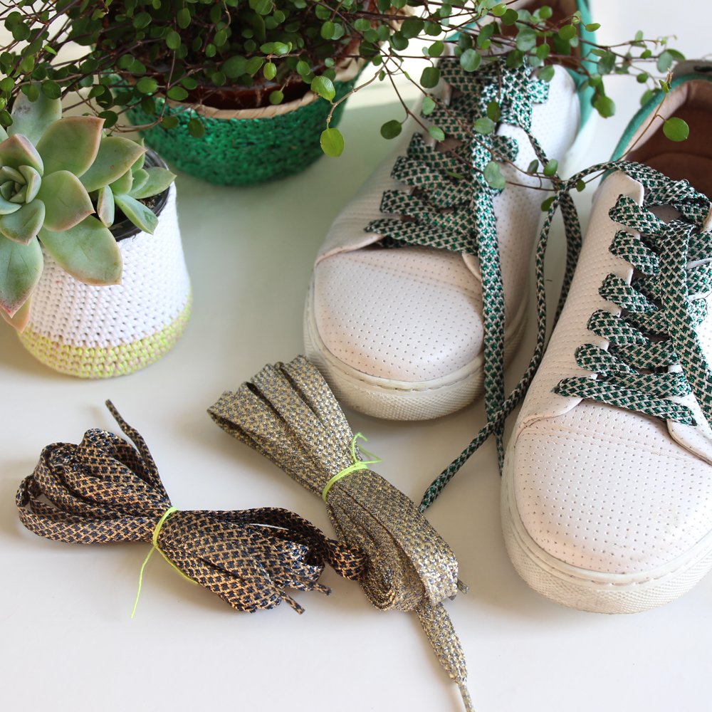 AnneOAngla's tweet photo. CRUSH😍: Nos Lacets tressés 100% lurex 🤘🏻#Barnabeaimelecafe #madeinFrance #cfaitou #pimpmyshoes #Toulouse 
👉🏻ESHOP : https://t.co/zdvgVJ8XKu https://t.co/irTI2gjJgc