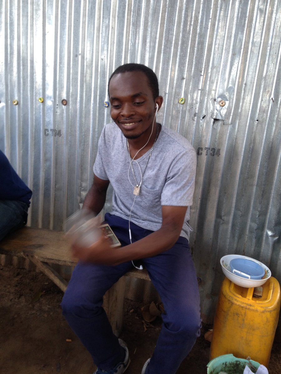 Al2Chance's tweet image. Moi et ma dope à kombé au sud du pays en mode vin de palme.