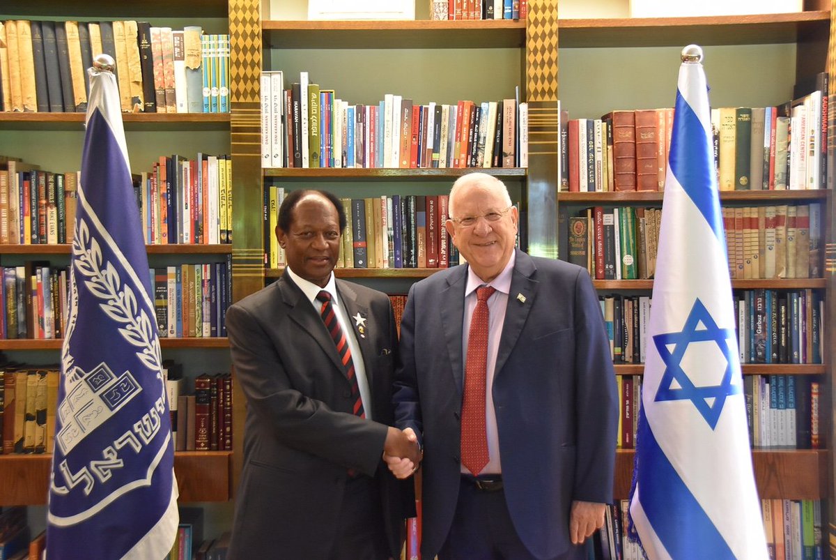 SifisoNgwenya_1's tweet photo. Great to c the leader of #ZCC Bishop Lekganyane visiting #Israel & he met @PresidentRuvi 🇿🇦🇮🇱 #SeeIsraelForYourself https://t.co/Zm8QSpduqF