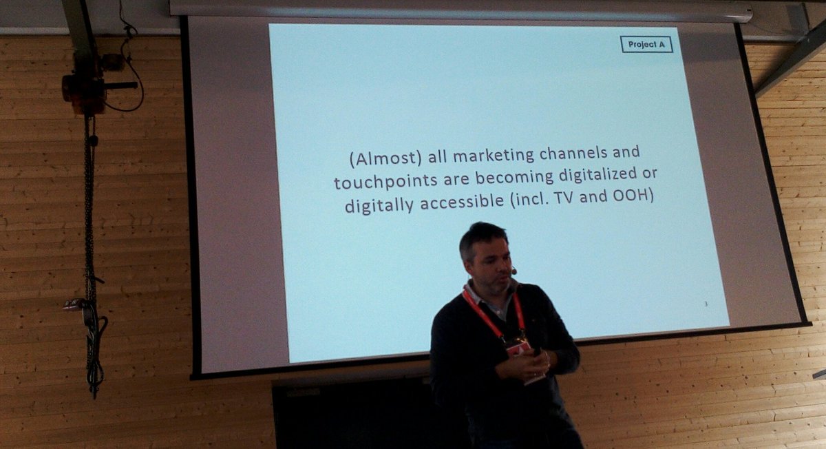 dskom's tweet photo. Erneut ein TOP-Grund für die @omcapital Teilnahme: Die scharfen Gedanken von @fheinemann zum State of #DigitalMarketing #OMCap17 #ProjectA https://t.co/DKDVZDSImM