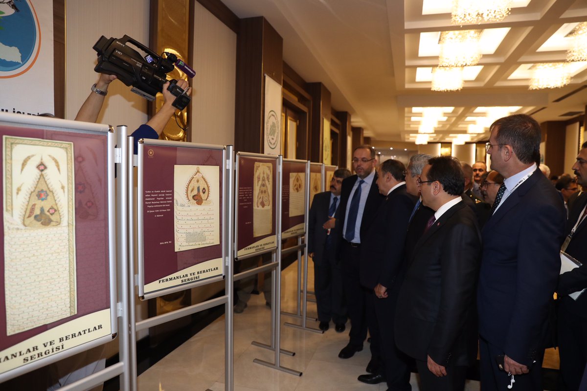 nurettintass's tweet photo. Fermanlar ve Beratlar sergisi Sayın Bakanımız Prof.Dr. Veysel EROĞLU'nun teşrifleriyle açıldı. https://t.co/jfLPRI32ZN