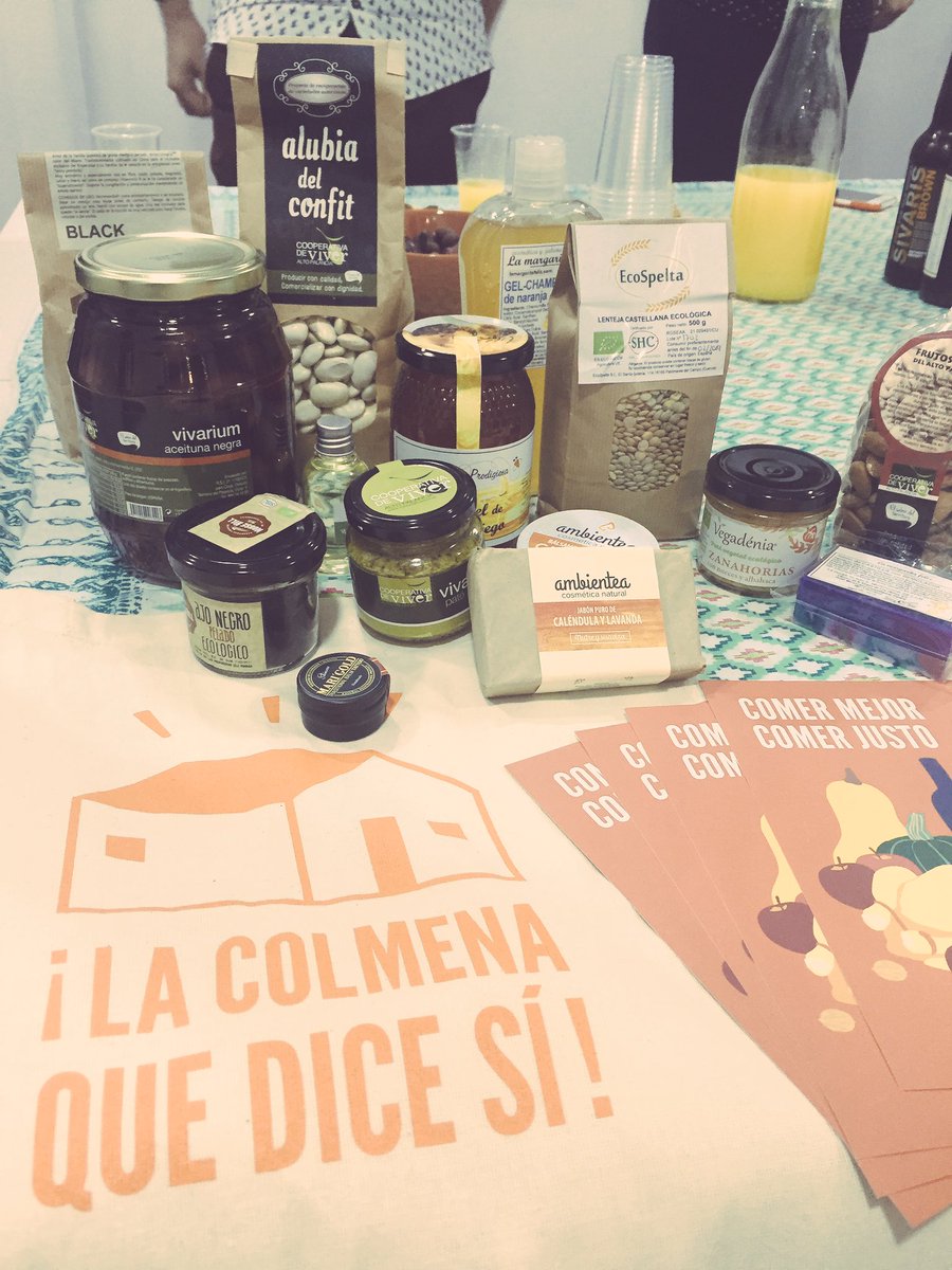 socialnest_org's tweet photo. Primera parte con @AUARA_H2O y ahora... junto a @LaColmenaTN desayuno ecológico y de proximidad #MakingImpactGrow #experienciasReales https://t.co/btC8MhcjKM