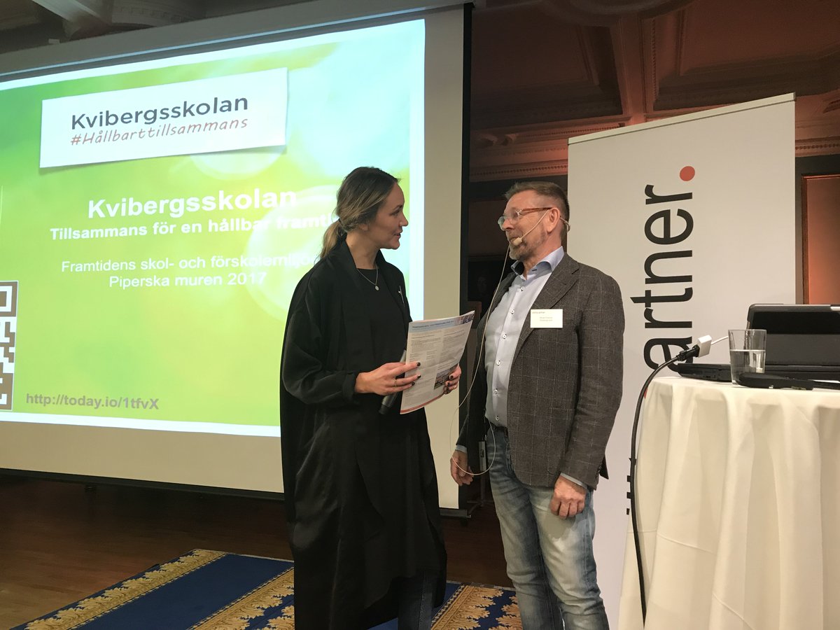 CodesignSwe's tweet image. Codesigns Emelie moderera konferensen Framtidens skol- och förskolemiljöer. Byggbehovet är enormt men bygga rätt är avgörande #codesignswe