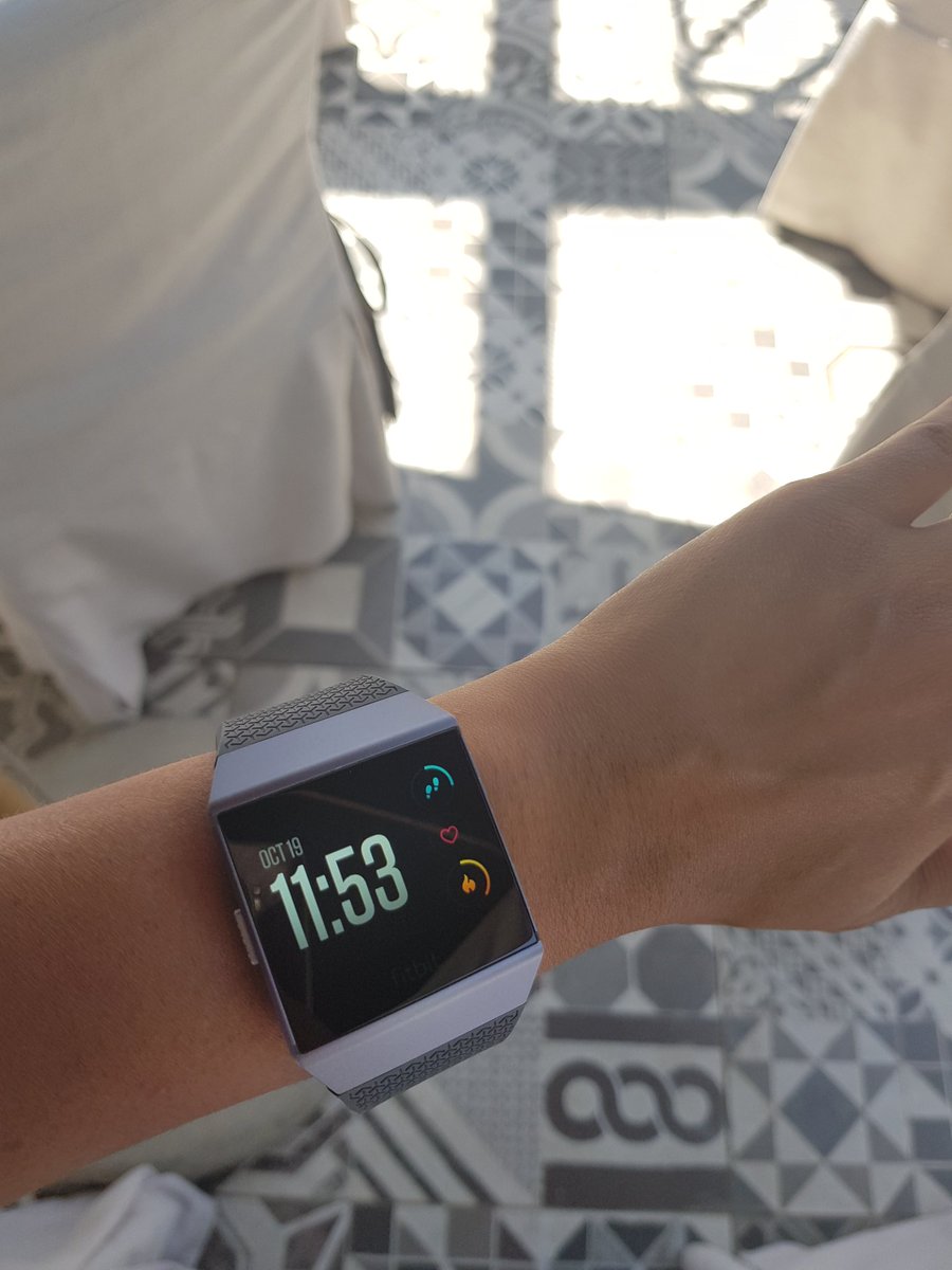 New #fitbitionic is light &amp; flat. Square face designed for planks &amp; workout videos. Stores music; GPS; auto run detect. <a href="/WomensHealthSA/">Women's Health SA</a>