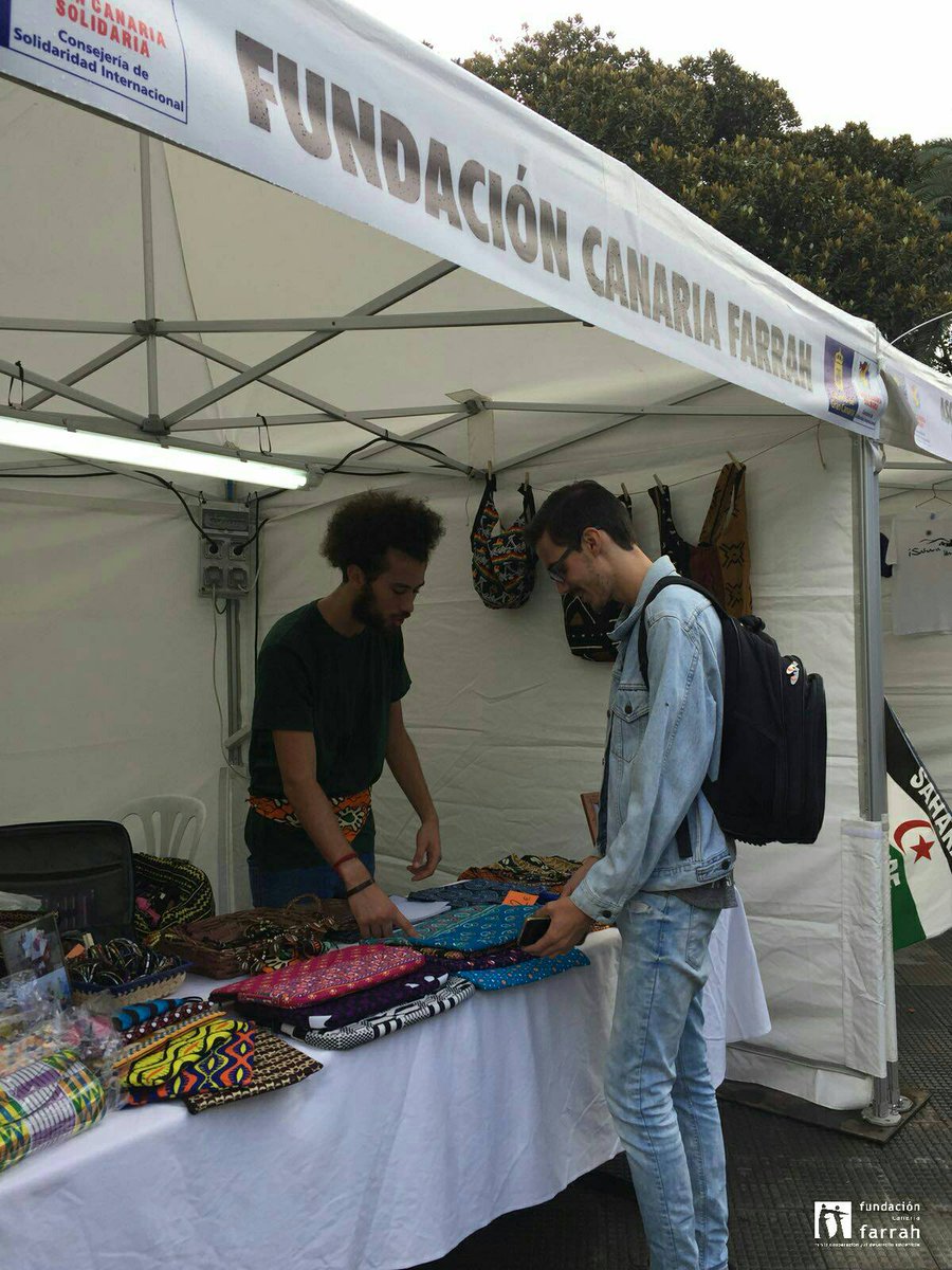 FundacionFarrah's tweet photo. Estamos en #GranCanariaSolidaria.Qué maravilloso es ver a tantos/as niños/as interesados/as en la solidaridad y jóvenes en el voluntariado. https://t.co/zSvSiwC014