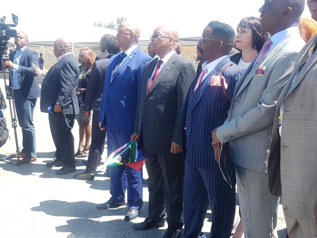 ATNSSA's tweet photo. ATNS Tower mural about to be unveiled by President Zuma #ATNSSA #ORT100 @GovernmentZA @DoTransport @ATCupdates https://t.co/pKpqRy7tZO