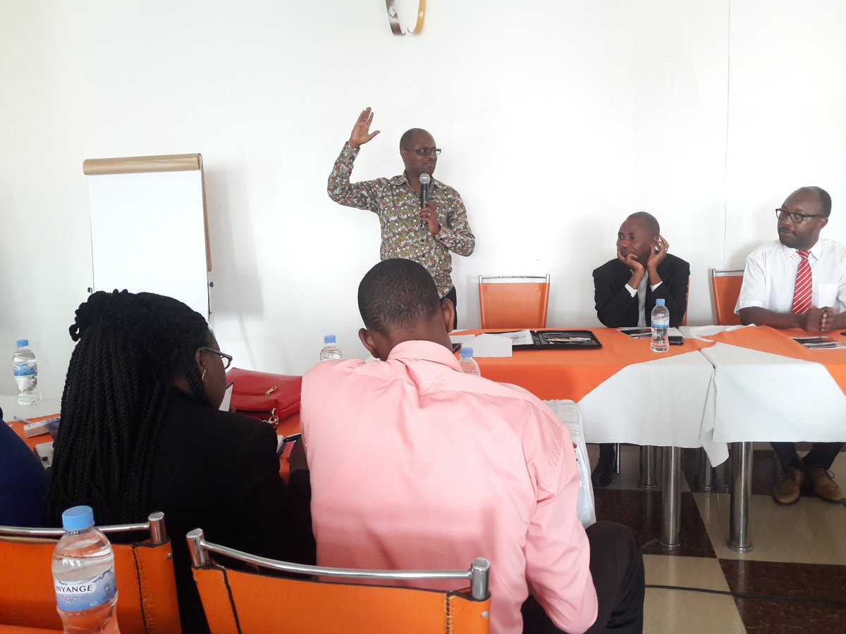 fhirwa's tweet photo. @RwandaSouth @AMIR_Rwanda @SBFICEastAfrica #TimeRespect is one of the key elements for #QualityServiceDelivery. By @PaulMunyandamutsa @GovernanceRw #RMW2017 https://t.co/XT4408qSPY