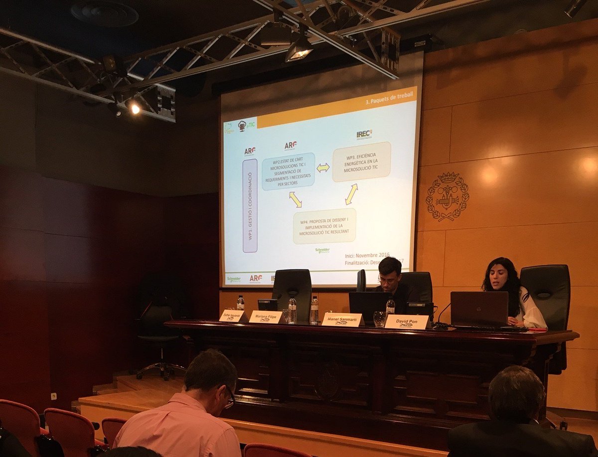 energia_ris3cat's tweet photo. @Enginyeria @comsa_corp @GNF_es @inerGybcn Esther Izquierdo, d'@arcbcn, presenta el #MicroTIC: Solucions TIC energèticament eficients i competitives per a PIMES #comRIS3CAT https://t.co/VdVjosSxjc