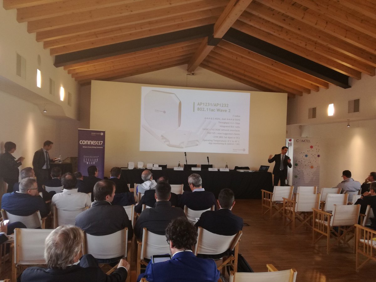 GiuliaRamera's tweet photo. #NSP17 @MP_BG spiega #OmniAccess #WiFi #Stellar #evento #clienti finali @COMTELSpa @ALUE_Italia #franciacorta https://t.co/Q8zyldhwMy