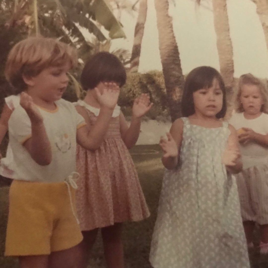 IglesPreyFamily's tweet photo. @Tamara_Falco_ Instagram: #TBW...ednesday? π€£ #loshermanitos #ElOasisMarbella #bestsummersever #tamarafalco https://t.co/W0glKasJGk