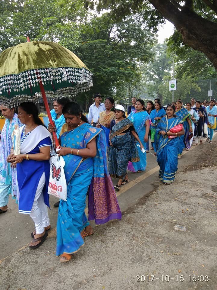FrFranklin's tweet photo. #ThaneForane #Mathrusangam had conducted a #RosaryRally.
#SyroMalabar #IndianCatholic #DigitalKalyan #MarianRally #CatholicFocus #Mother https://t.co/alJTQILPdd