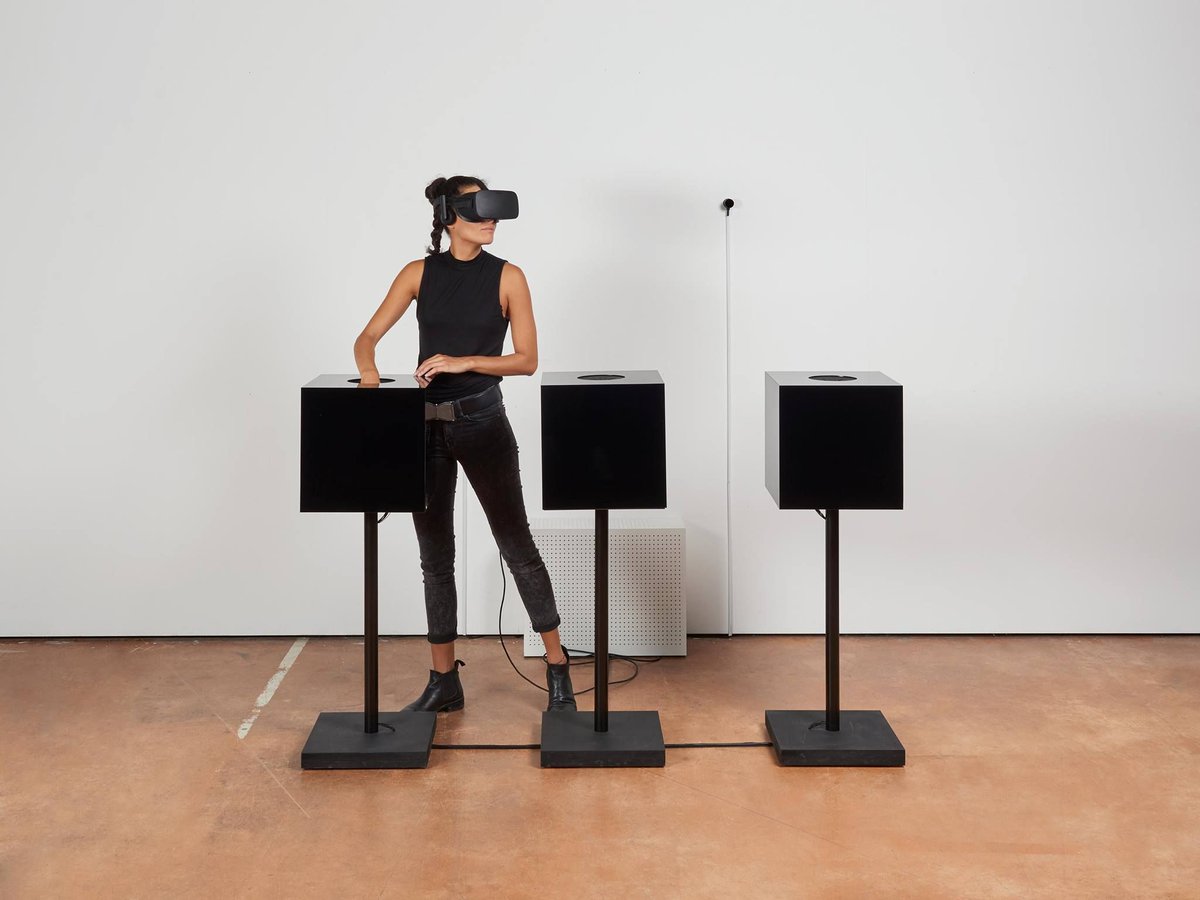ecal_mid's tweet photo. "Tangibles Worlds" diploma project by Stella Speziali @stella_speziali combines tangible interactions with #virtualReality #media #design https://t.co/BMdwFOEKQj