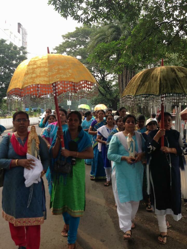 KalyanDiocese's tweet photo. #ThaneForane #Mathrusangam had conducted a #RosaryRally.
#SyroMalabar #IndianCatholic #DigitalKalyan #MarianRally #CatholicFocus #Mother https://t.co/E9zRkoprWm