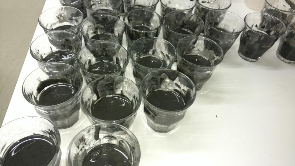 HenkHalo's tweet photo. Ready for a new artificial hypersaline microbial mat experiment #halophiles #microbial_mat #microbiology #evolution https://t.co/Xg4Baw0dwY