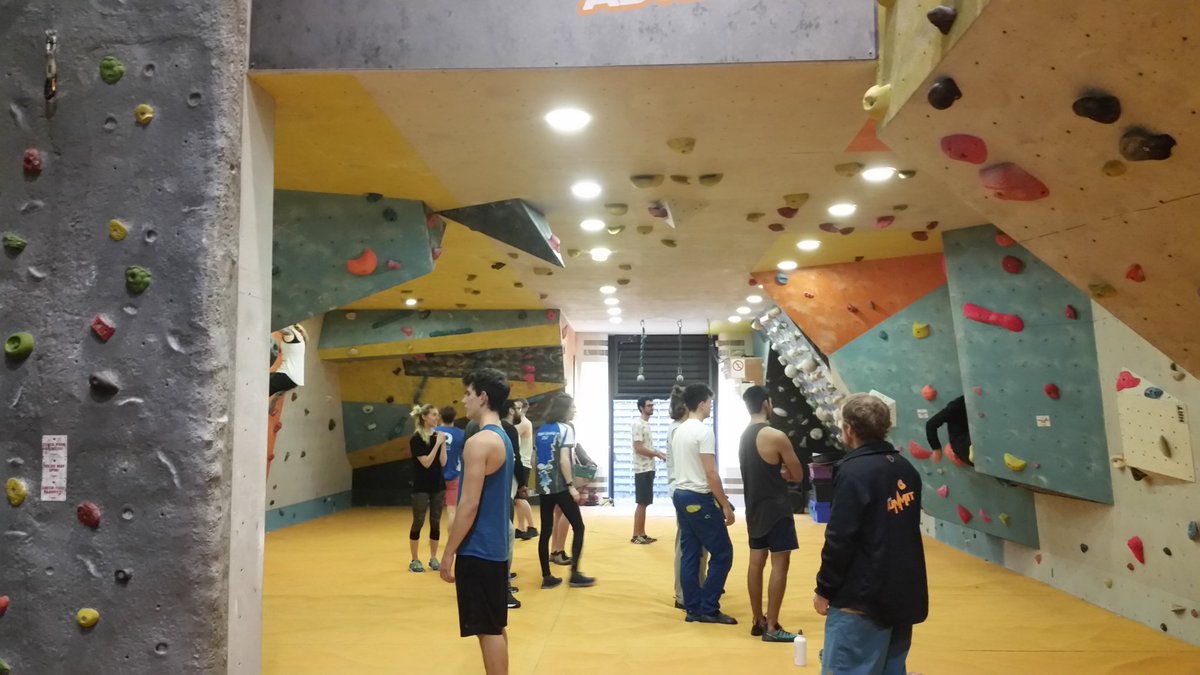surreysummit's tweet photo. Our #bouldering wall is fully reset. Come in and give them a go! Who will conquer the roof? 💪 #climbing #newstuff #strong @Surreysportpark https://t.co/yWh1gA7HrX