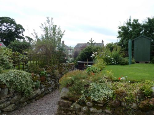 Enjoy a cosy break at The Old Post Office in Dacre (sleeps 4): 
ow.ly/UFVN30fqJDx 💌 #Romantic #LakeDistrict