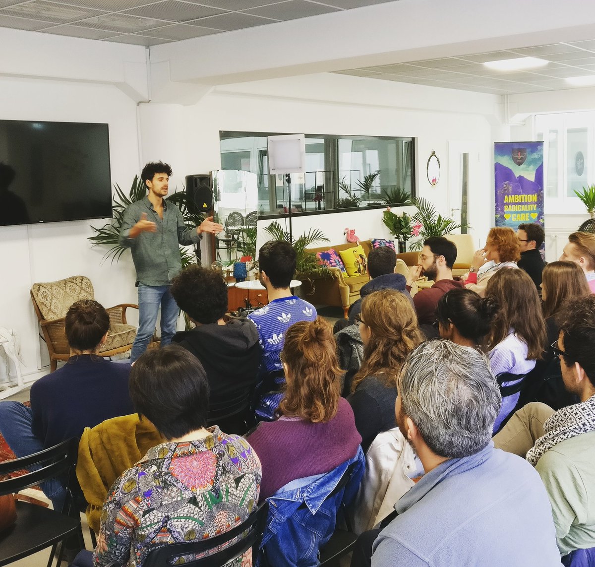 LeWagonGermany's tweet photo. The whole #batch111 is visiting @_TheFamily today for a working lunch to learn about #entrepreneurship and early stage #venture #capital https://t.co/oY432hF7qW