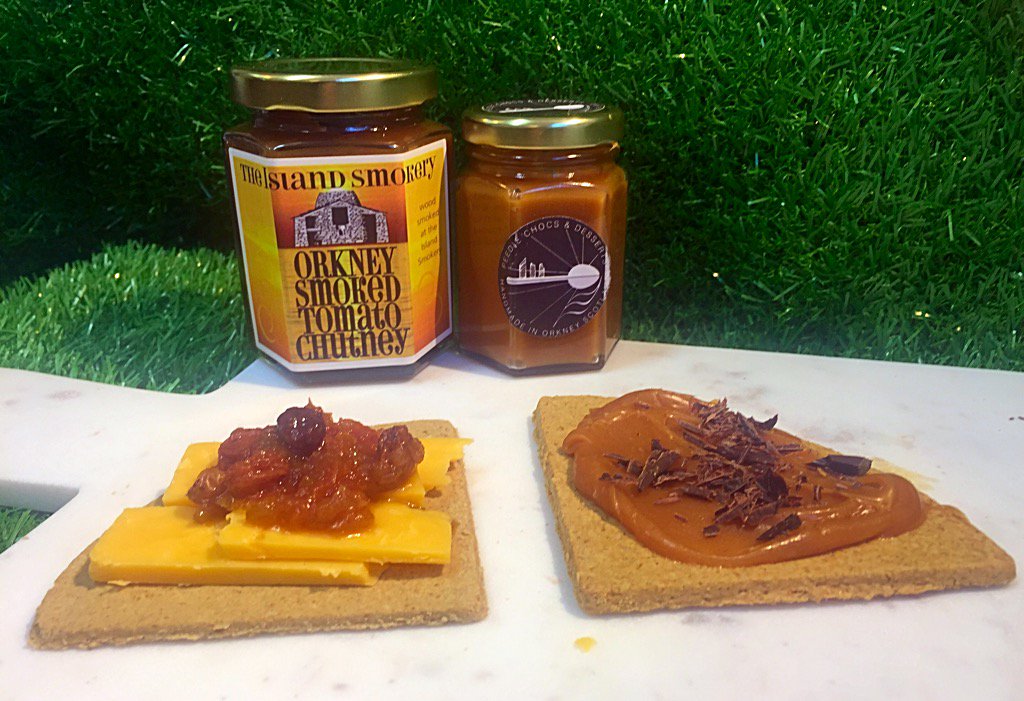StockansOatcake's tweet photo. #toppingthursday @peediechocs salted caramel on Thick & @OrkneyCheese & smoked tomato @TSmokery Orkney Isles preserves chutney on Beremeal https://t.co/NAuZAEFQn7