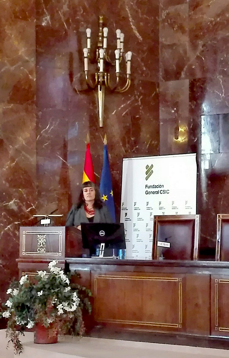 imfcsic's tweet photo. Débora Zurro @imfcsic presenta en #ProgramaCOMTE el videojuego @evoPlanetGame, desarrollado con participación del grupo @CaSEsbcn @SimulPast https://t.co/9zyGh8CZeT