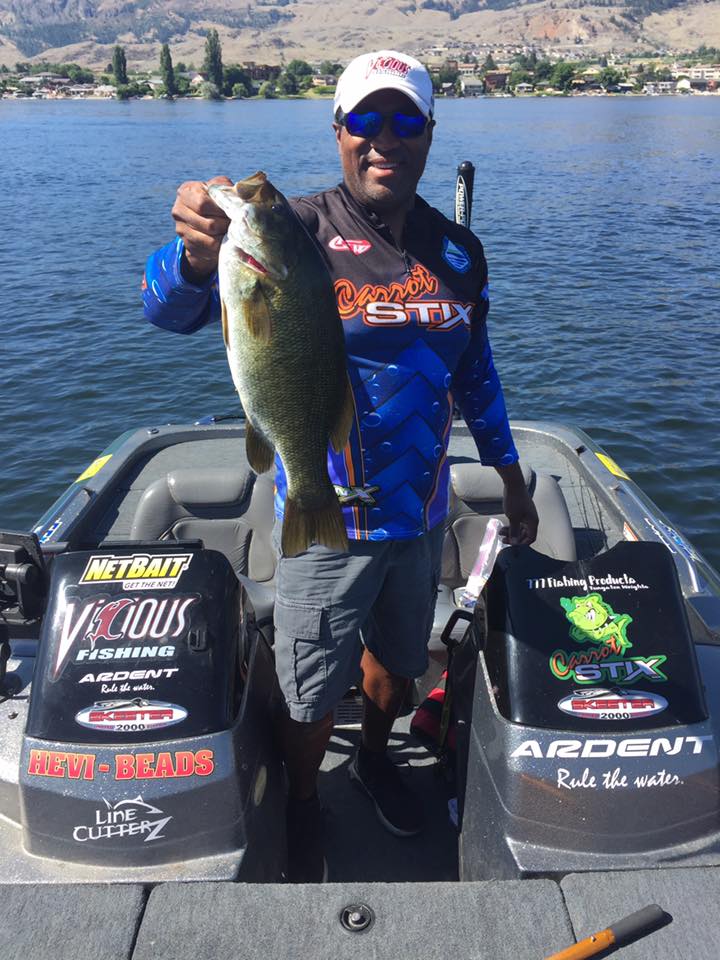 Carrotstix13's tweet photo. "Sticking some pigs with Joshy pre-fishing for the Canadian tournament.." -Eric Arnold π£
#throwbackfishing
#fishingpro
#tightlines π£ https://t.co/CJJDQ4Mai2