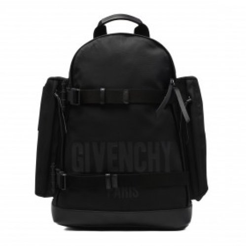 Yoonclothes's tweet photo. 170825 뮤직뱅크 출근길 백팩

Givenchy의
AA 17SS BLACK GIVENCHY PARIS PRINT ON CA
Price: ￦1,072,000

#윤지성 #윤지성옷
[https://t.co/yUltY1gWFl] https://t.co/41YuzyiIRW